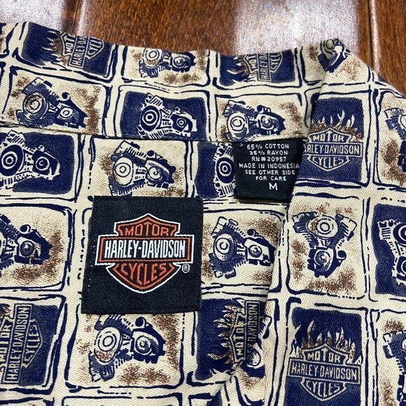 Harley-Davidson Engine Block AOP Polo Button Down Shirt Women's Medium - Picture 7 of 7